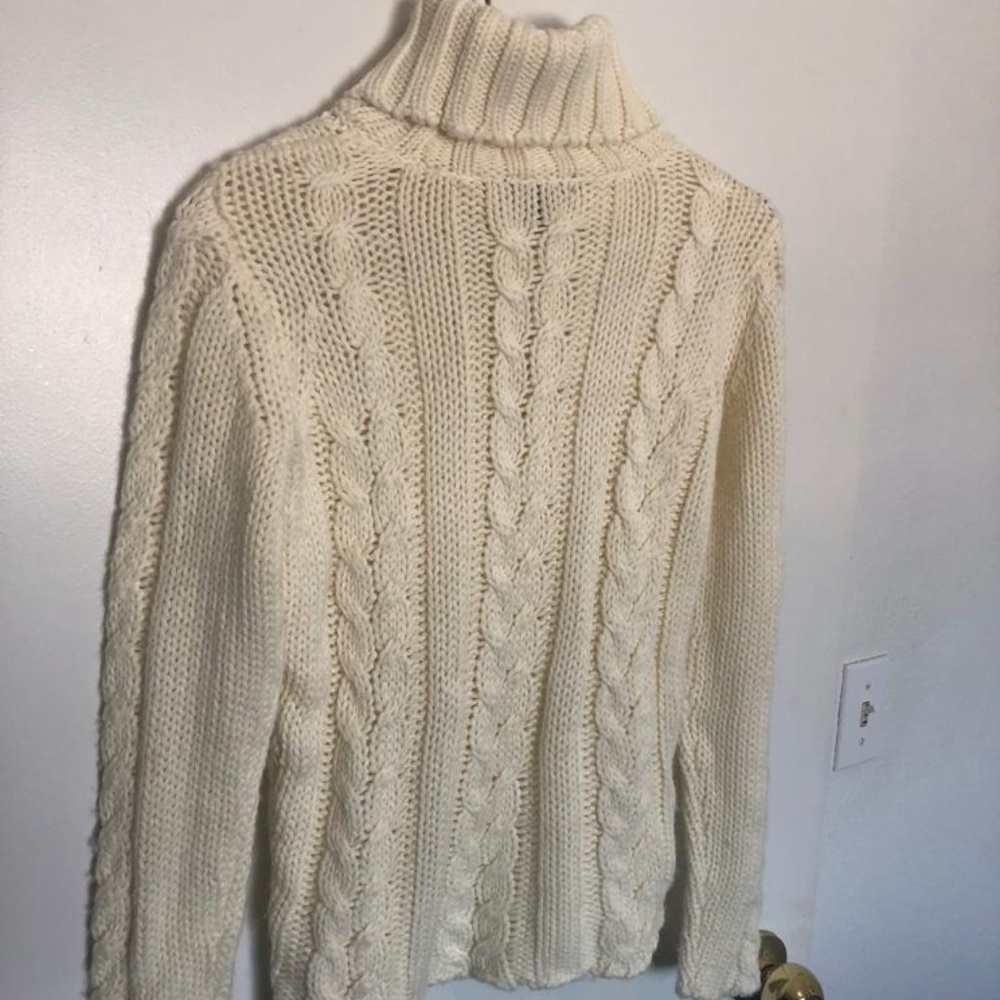 Snow White warm sweater